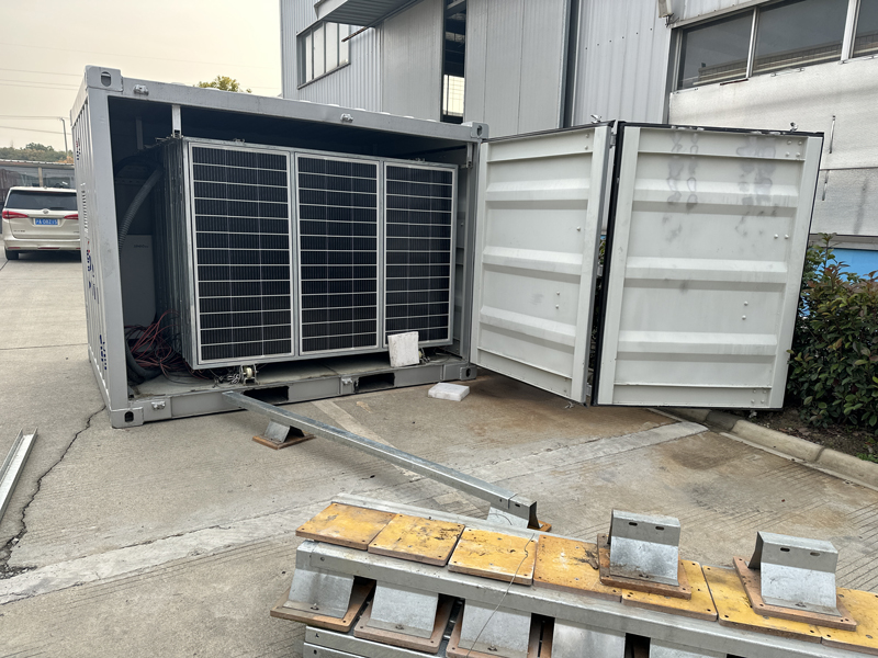 off-gridsolar-container-real-shot