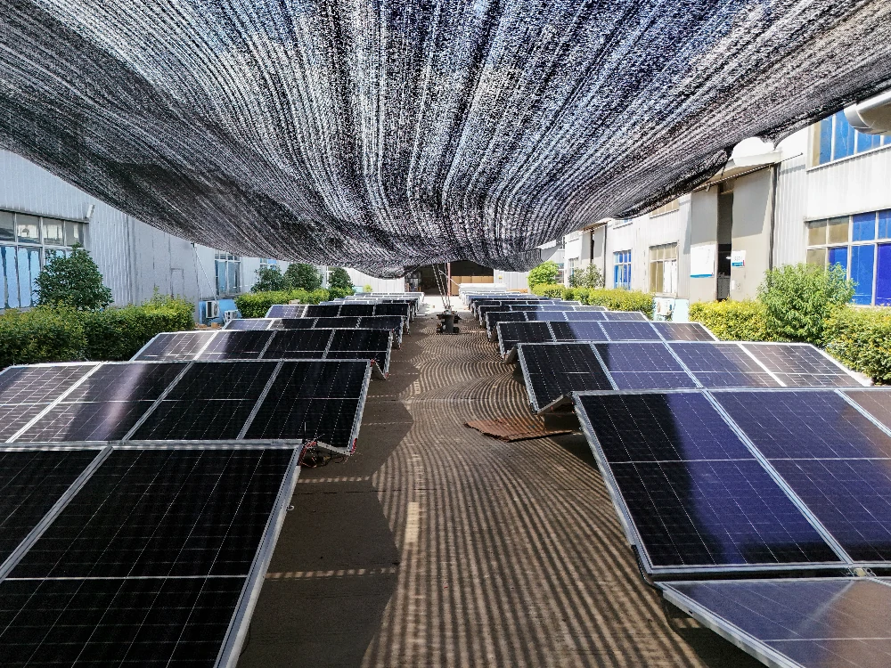mobile solar container