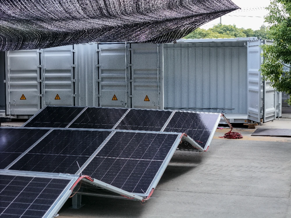 mobile solar container