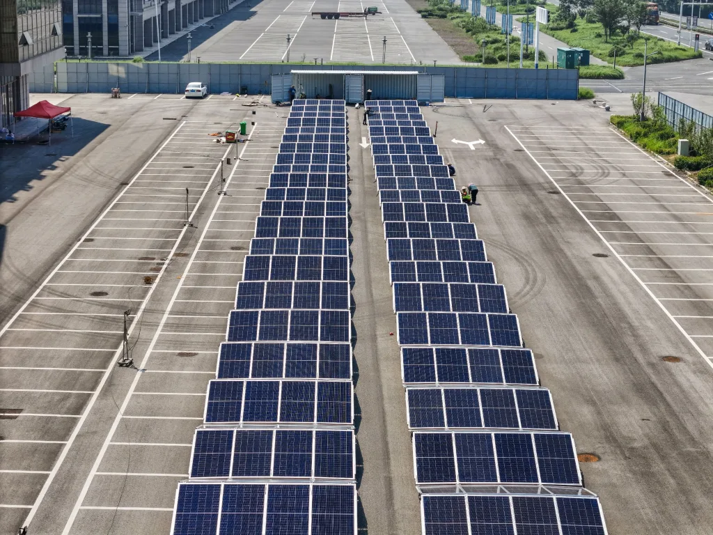 foldable solar container