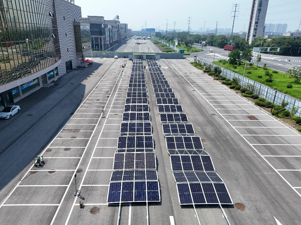 mobile solar container
