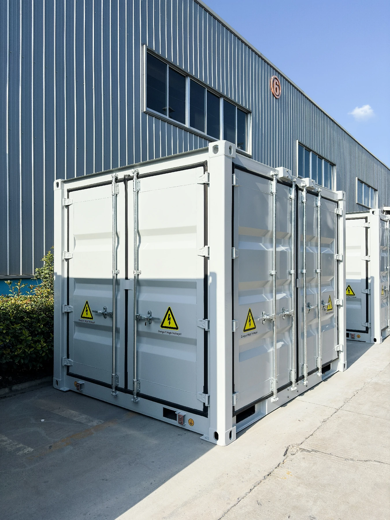 mobile solar container